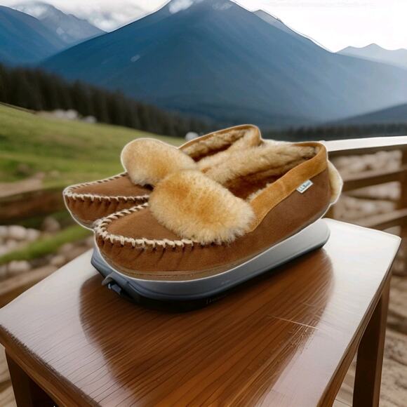 LL Bean Wicked Good Slippers Fold Over Moccasins Mens Size 10M Shearling Suede - Picture 1 of 8